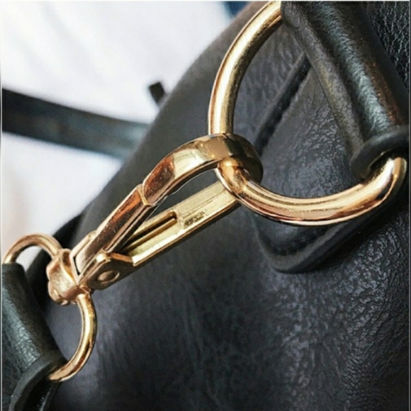 Black Convertible Guitar Strap Backpack Purse Bag - Picture 6 of 10